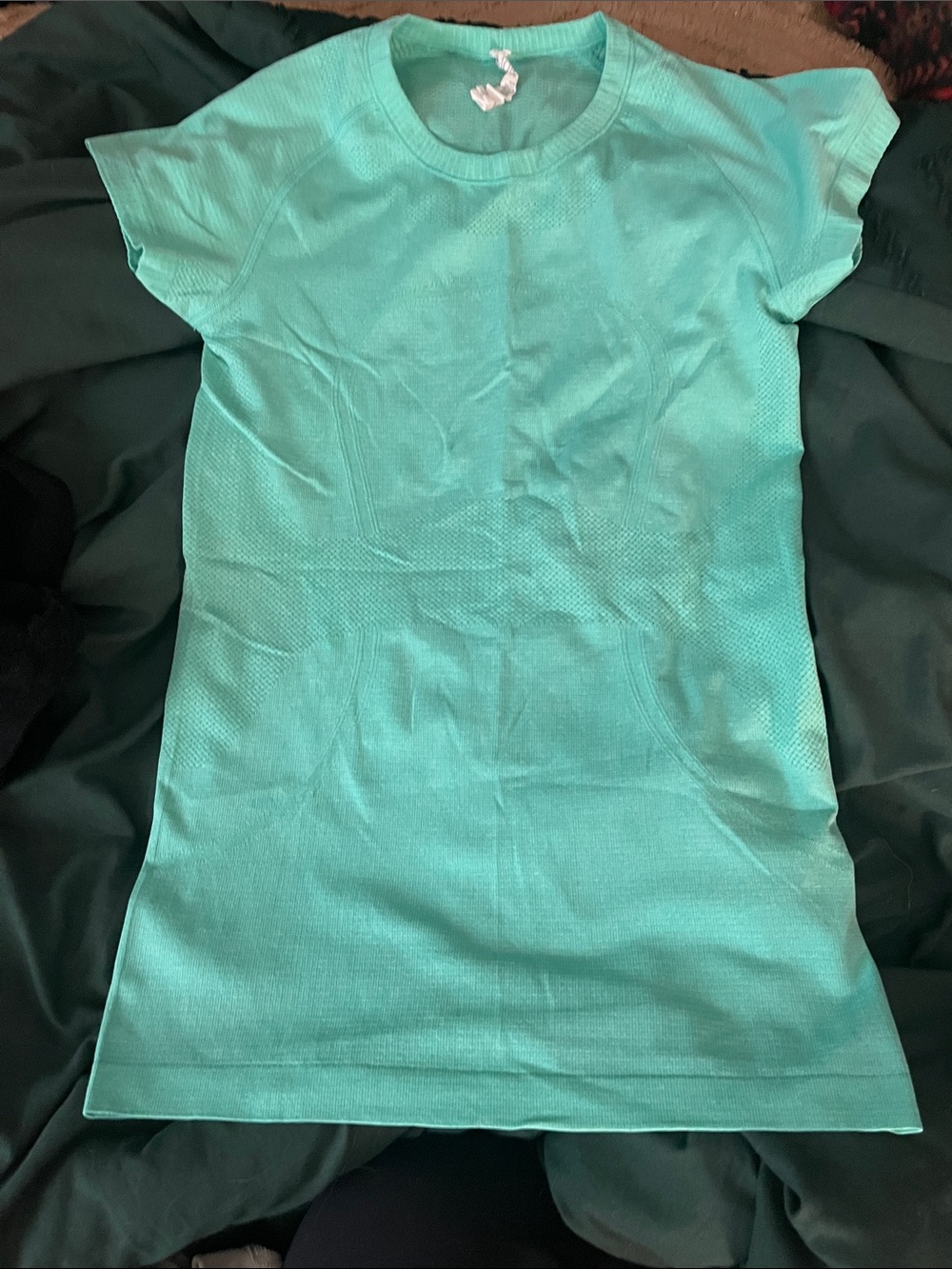 Lululemon Aqua Green Knit Short Sleeve undershirt